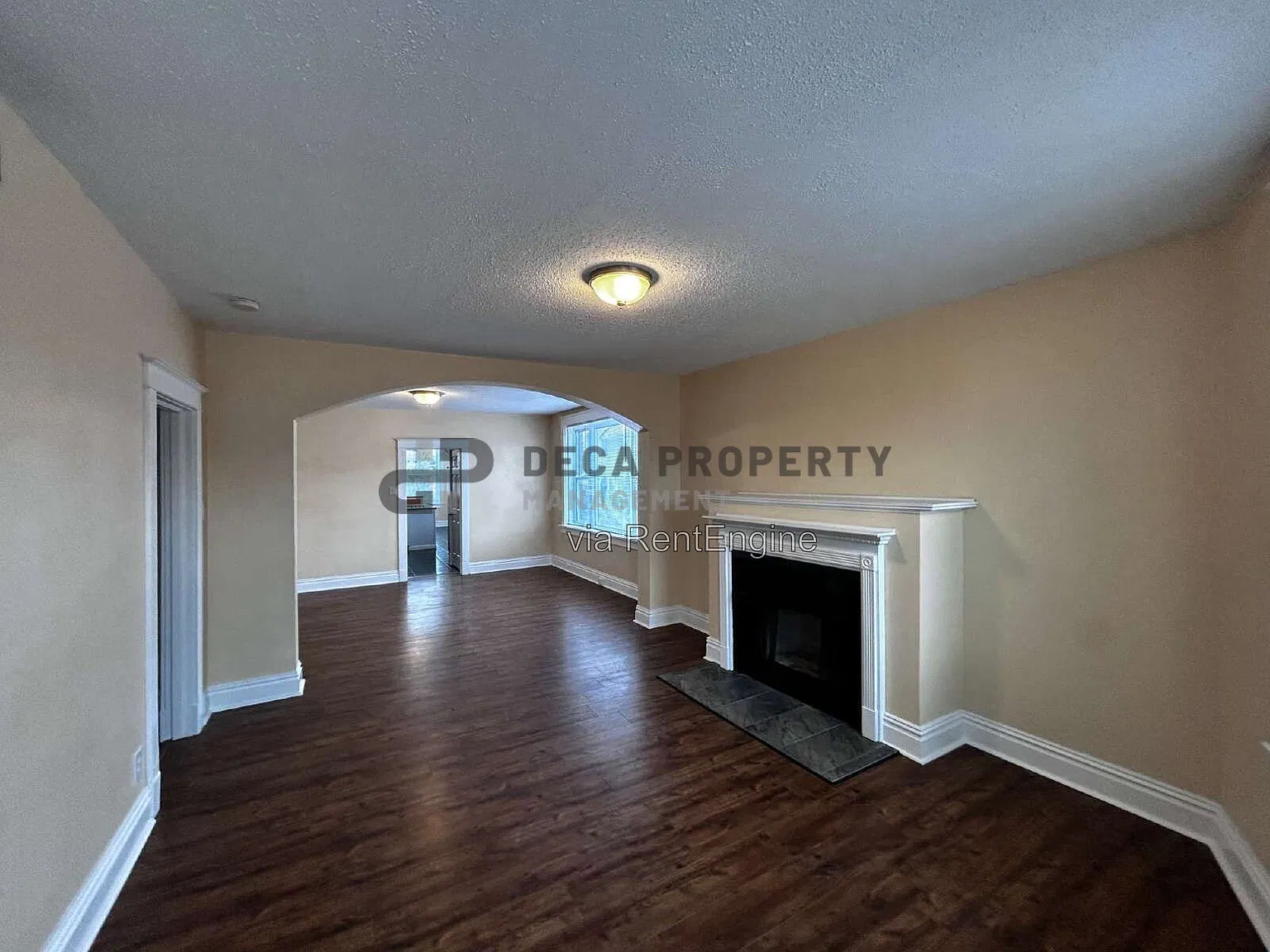 2 bed, 1.0 bath, 1484 sqft, $1,650 — Photo 2