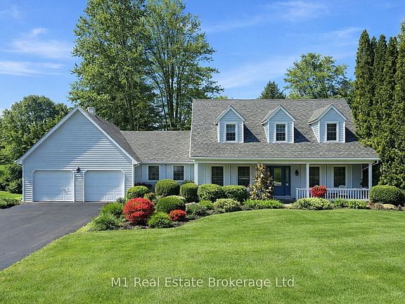 2nd image of 28 Weneil Dr