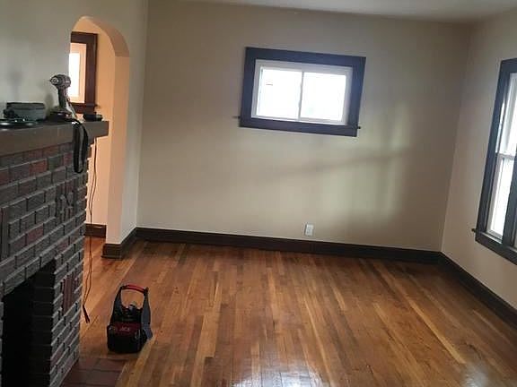 3rd image of 7106 Westlake Ave