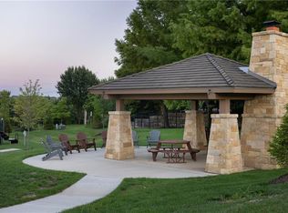 14028 Ballentine St, Overland Park, KS 66221