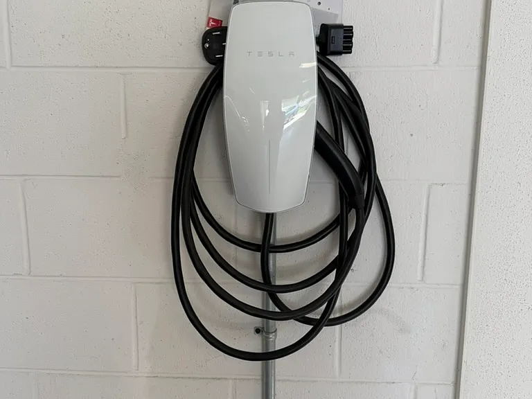 Car recharging station