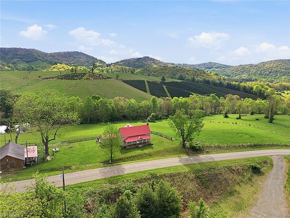 14th image of 4793 Cheek Mountain Rd