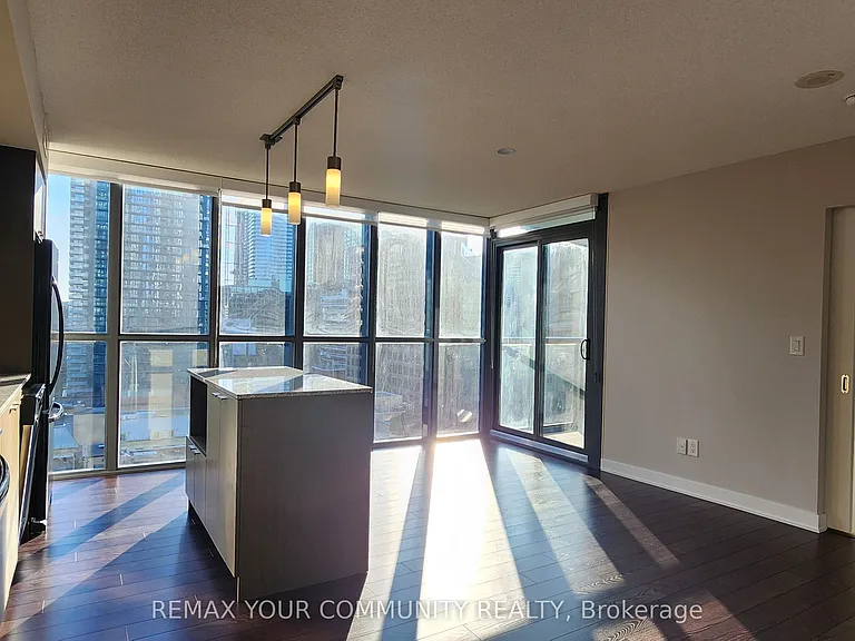 110 Charles St E #1704 — Photo 6