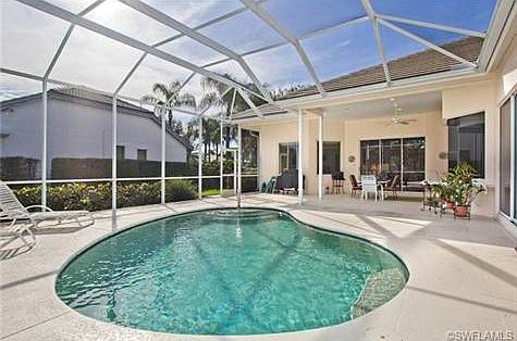 Large lanai great for entertaining