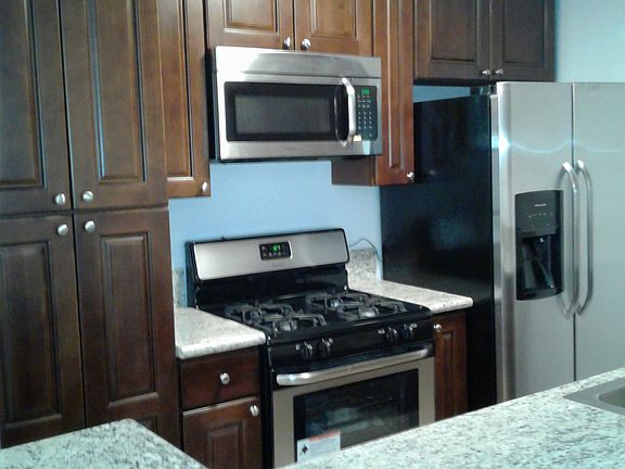 5th image of 18620 Hatteras St Unit 256