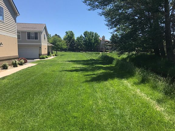 Green belt behind home