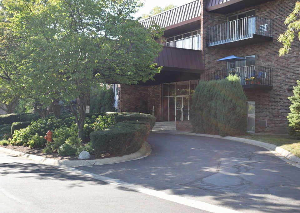 1st image of 1041 W Ogden Ave APT 224