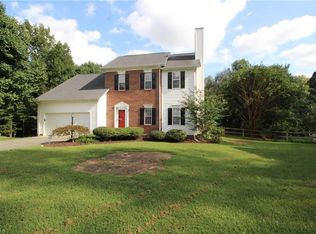 1505 Ballard Ct, Kernersville, NC 27284
