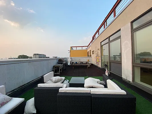 Rented by Nooklyn NYC LLC | media 126