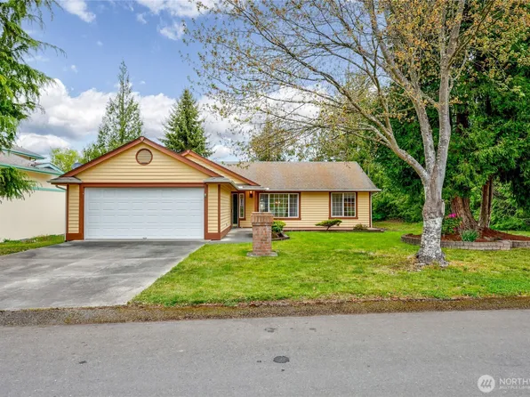 40 Liberty Way, Sequim, WA 98382