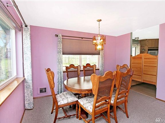 4th image of 39011 Sherlind Dr NE