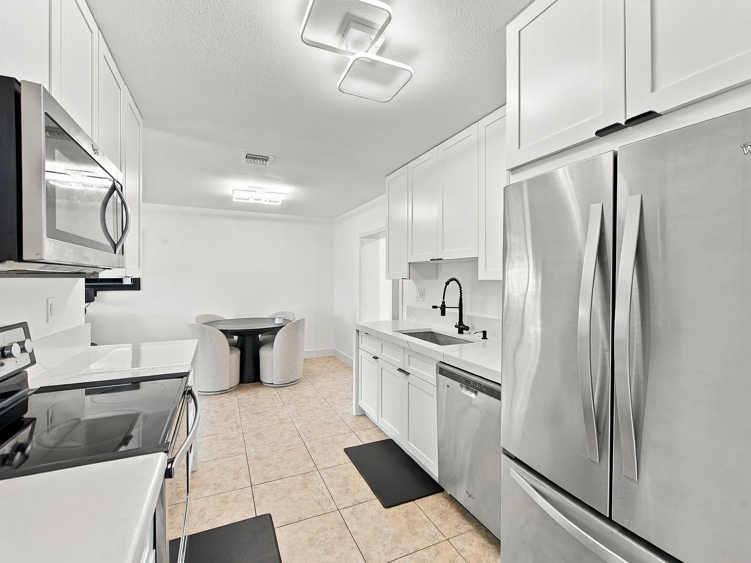 4 bed, 2.0 bath, 1463 sqft, $4,500 — Photo 4