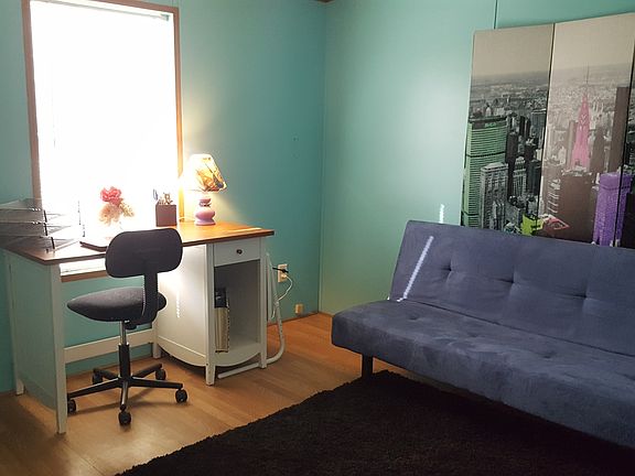 3rd bedroom used as office