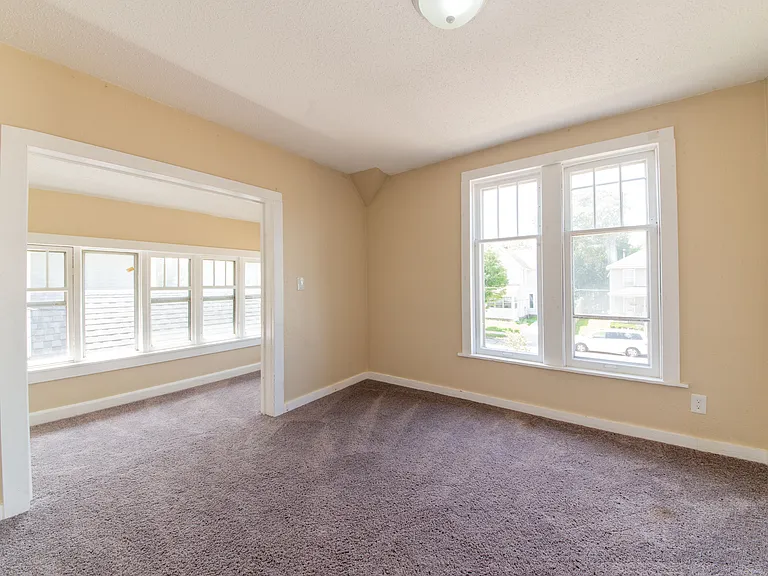 1130 Lafayette Ave SE — Photo 17