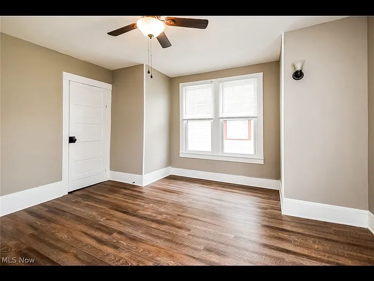 33 Adams St #35 — Photo 7