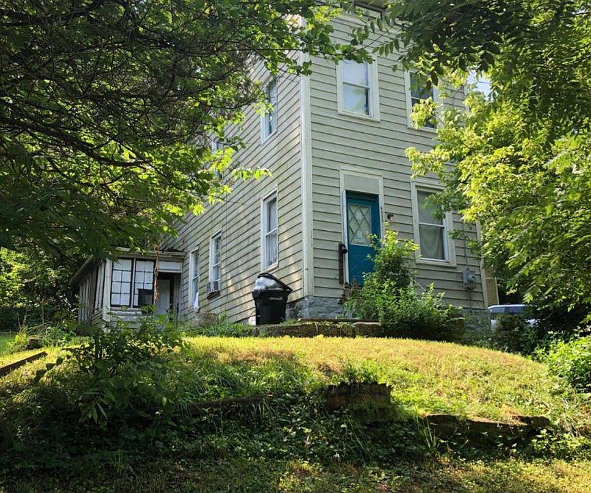2nd image of 2548 Saint Leo Pl
