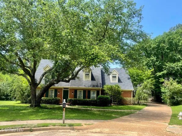 121 Hillcroft Pl, Jackson, MS 39211