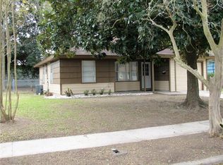 1101 S Shepherd Dr, Baytown, TX 77520