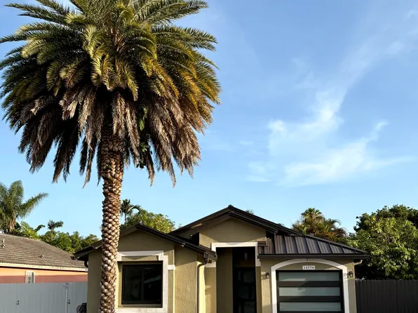 14776 SW 138th Ter, Miami, FL 33196