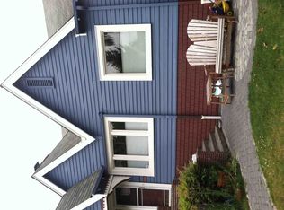 7711 19th Ave NE, Seattle, WA 98115