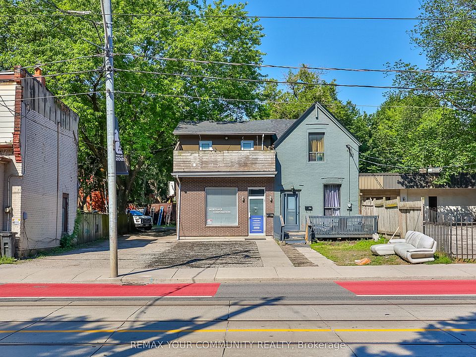 1st image of 316 Dufferin St