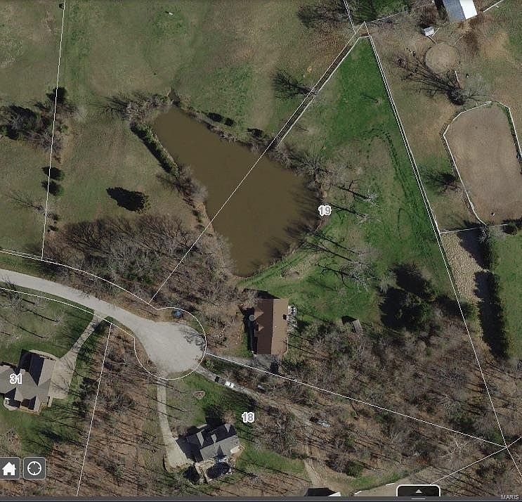 2nd image of 19 Green Pointe Ct