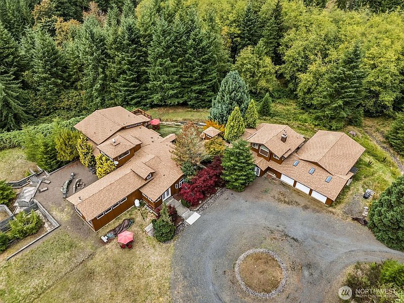 2nd image of 156 Peppermill Road
