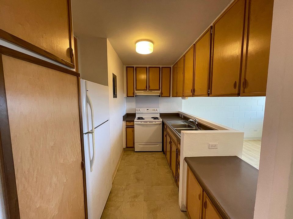 2nd image of 1562 Pensacola St APT 205