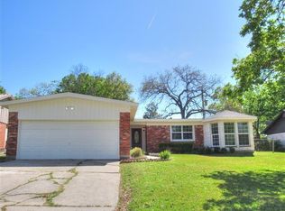 701 Riverbend St, Baytown, TX 77521