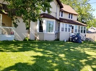 1102 Central St, Oshkosh, WI 54901