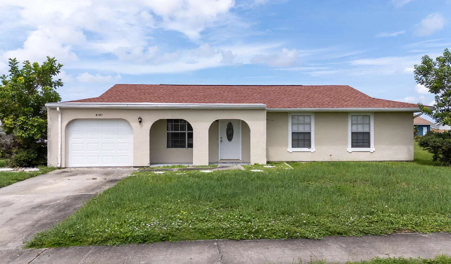 3 bed, 2.0 bath, 1120 sqft, $1,500 — Photo 1