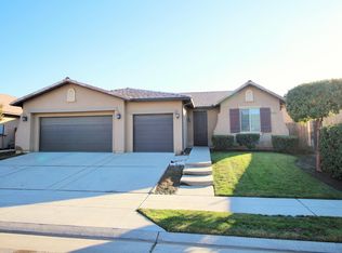 1385 E Via Corsica Pl, Fresno, CA 93730