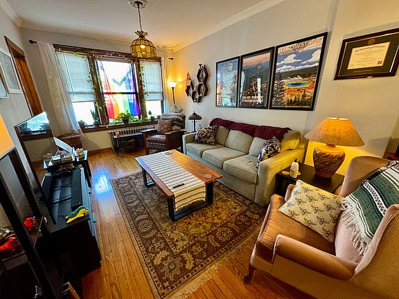 2nd image of 849 N Western Ave #1
