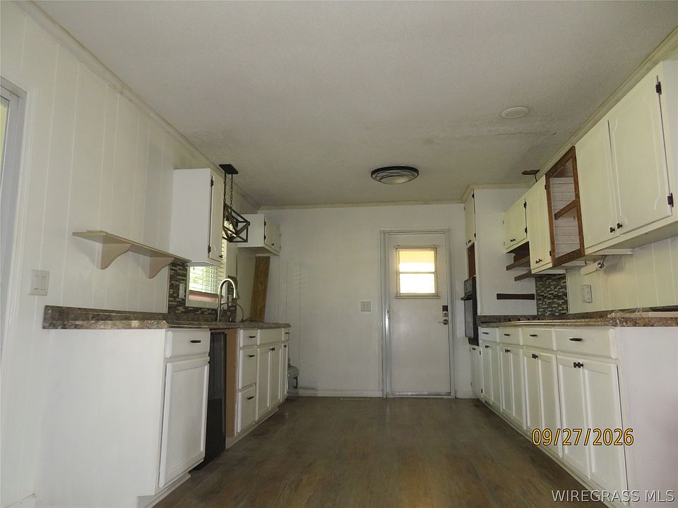 7th image of 1133 Oak Ave