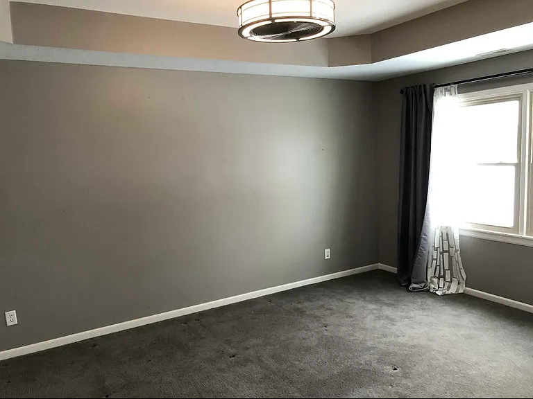 2206 Greenbrier Dr — Photo 18