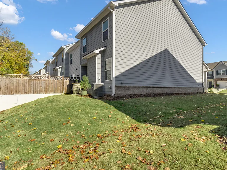 62 Chastain Cir — Photo 29