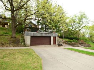 2362 Carter Ave, Saint Paul, MN 55108