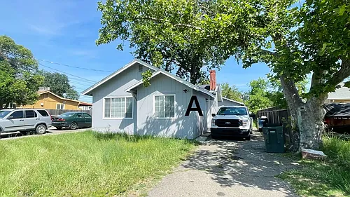 1705 Kenwood St Photo 1