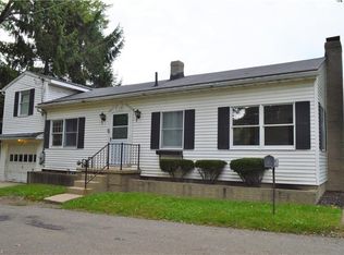 252 Oak Dr NW, North Canton, OH 44720
