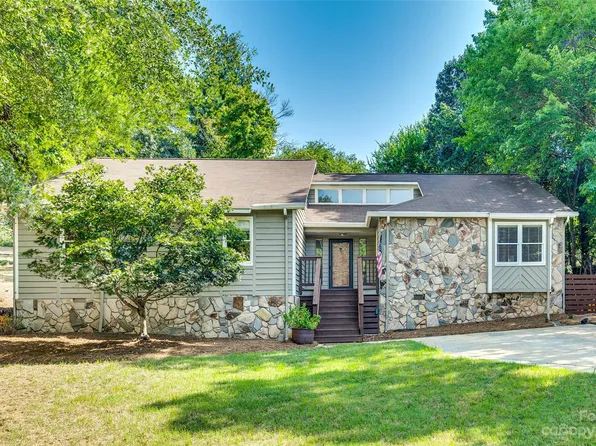 16064 Taku Ct, Tega Cay, SC 29708