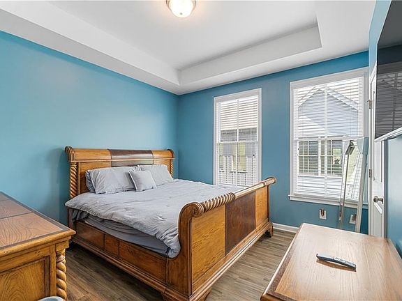 Bedroom 1, Spacious can fit King Size Bed