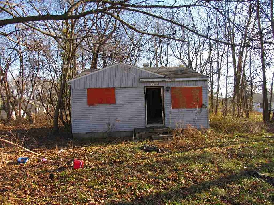 14526 Pierson