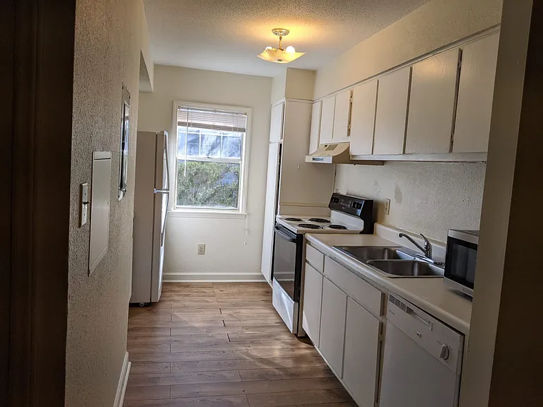 2510 Avent Ferry Rd #103 — Photo 23