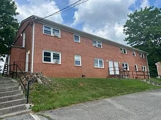 215 Nolens Hill — Photo 1