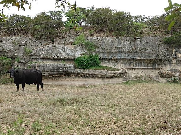 2nd image of 929 Red Bluff Ranch Rd