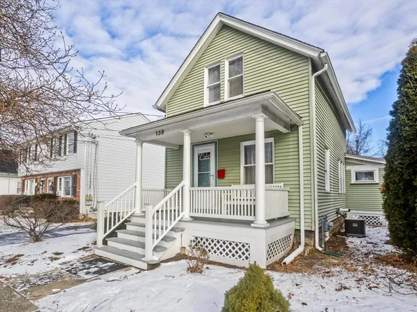139 Eddy St, Springfield, MA 01104