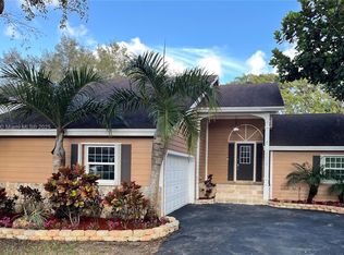 15023 SW 139th Pl, Miami, FL 33186