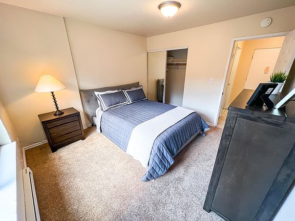 5th image of 509 19th Ave E APT 305