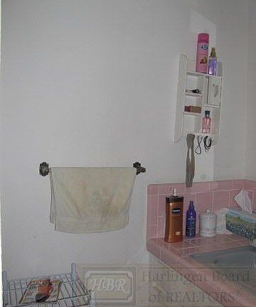 5th image of 1644 Hamilton St