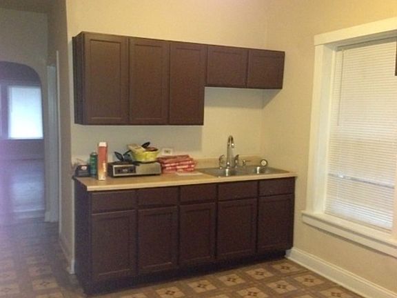 2nd image of 6413 S Artesian Ave #1